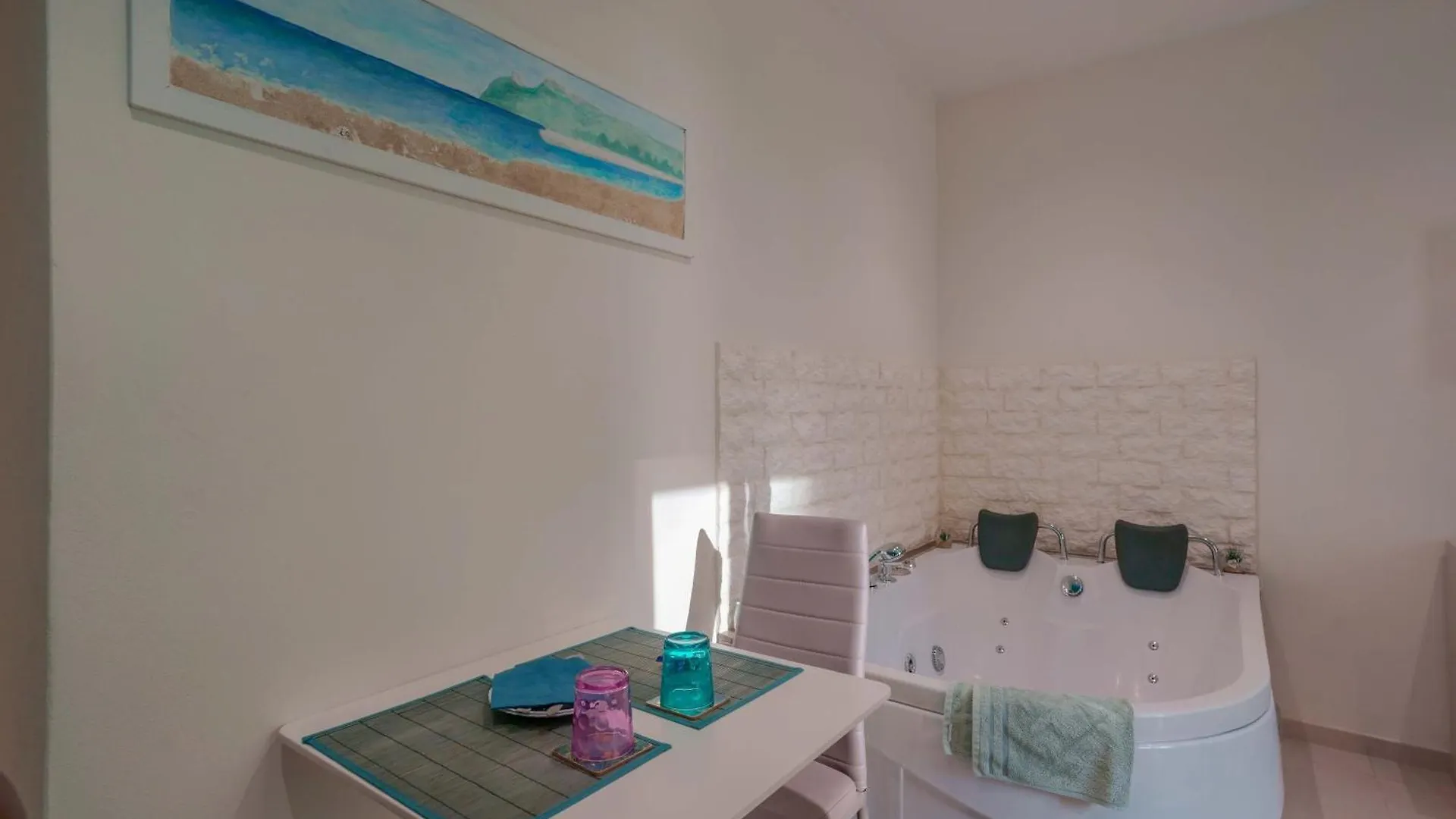 Insula B&B Cagliari 2*,