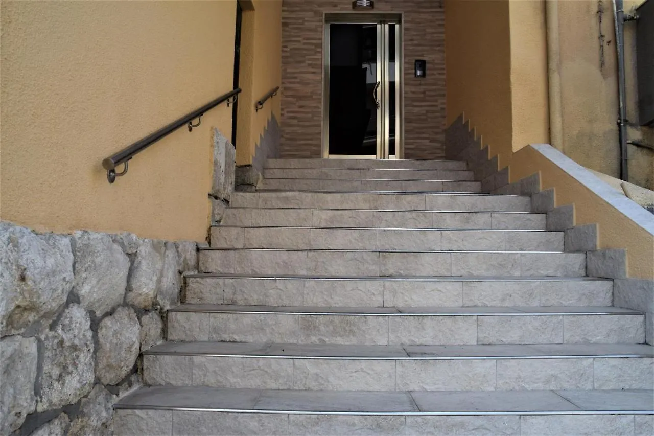 ** Frühstückspension Insula B&B Cagliari Italien